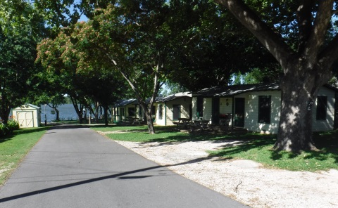 Little Lodge on the Lake in Kingsland, Texas